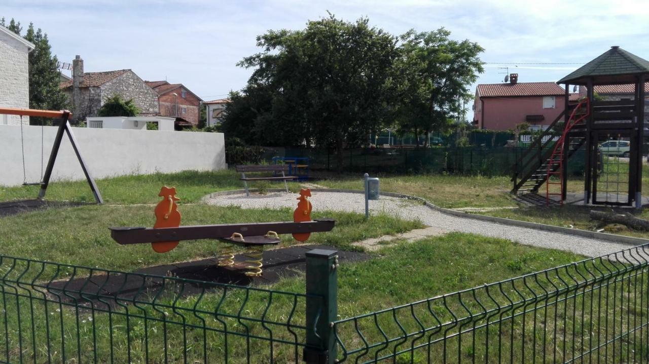 Apartments Eliva Umag Luaran gambar